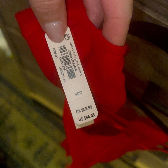 VS NWT Unlined Push Up - Picture 4 of 5